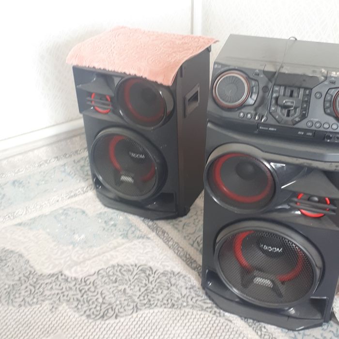 2 колонки на 3500 Ват