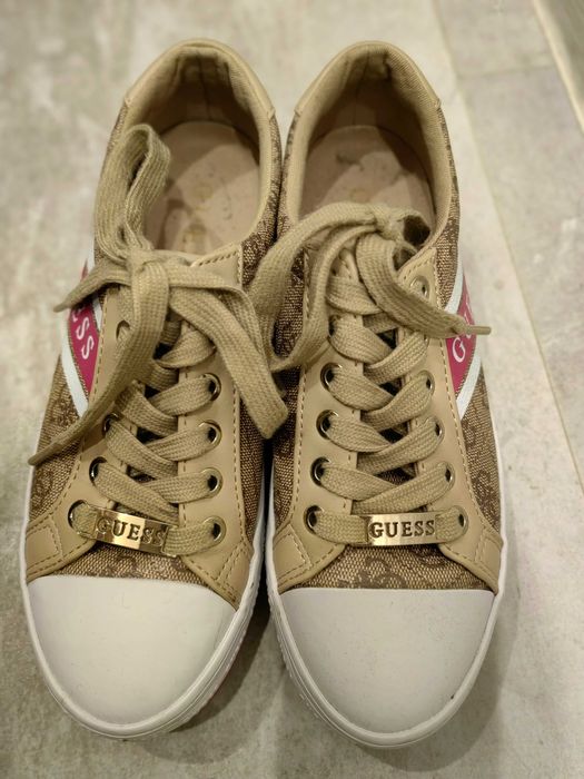 Дамски обувки Guess