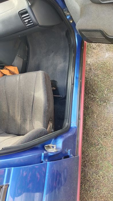 Продам машину ваз 2110