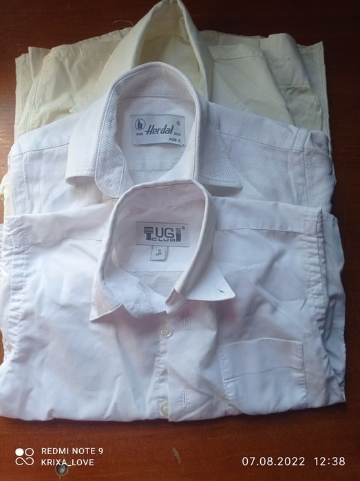 Продам белые рубашки
