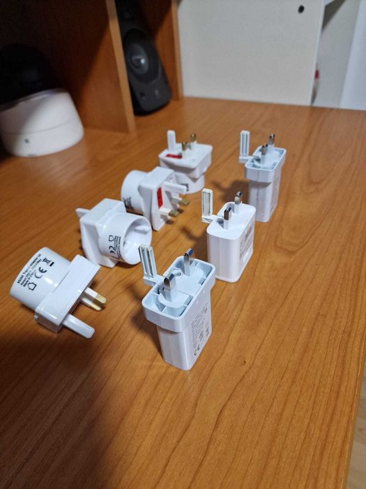 Adaptoare alimentatoare priza UK Anglia Arabia etc
