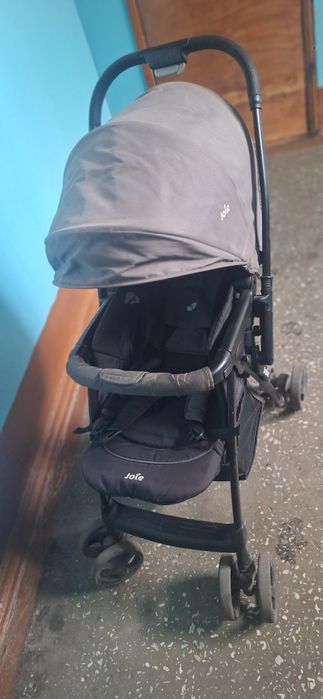 Продам коляску детскую Joie