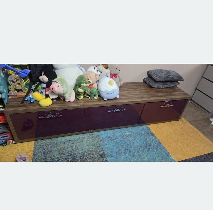 Comoda TV cu sertare