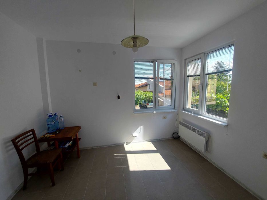 Продава се Къща в Горна Оряховица - 316 кв.м за 1330 €/кв.м - Снимка #8