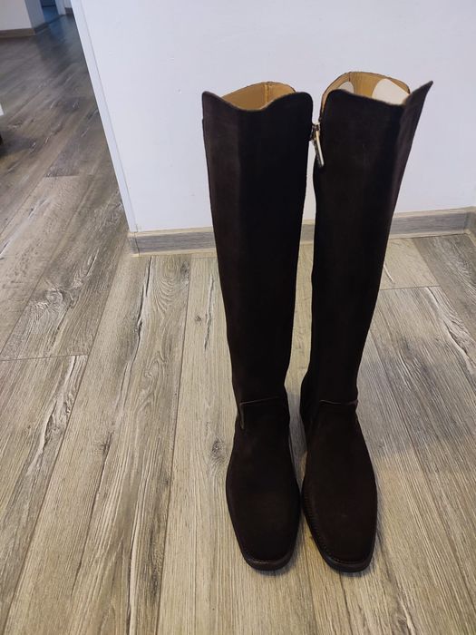 Cizme lungi de piele întoarsă cu fermoar