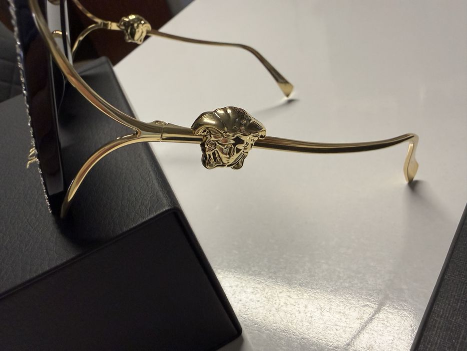 Уникални слънчеви очила VERSACE!!!