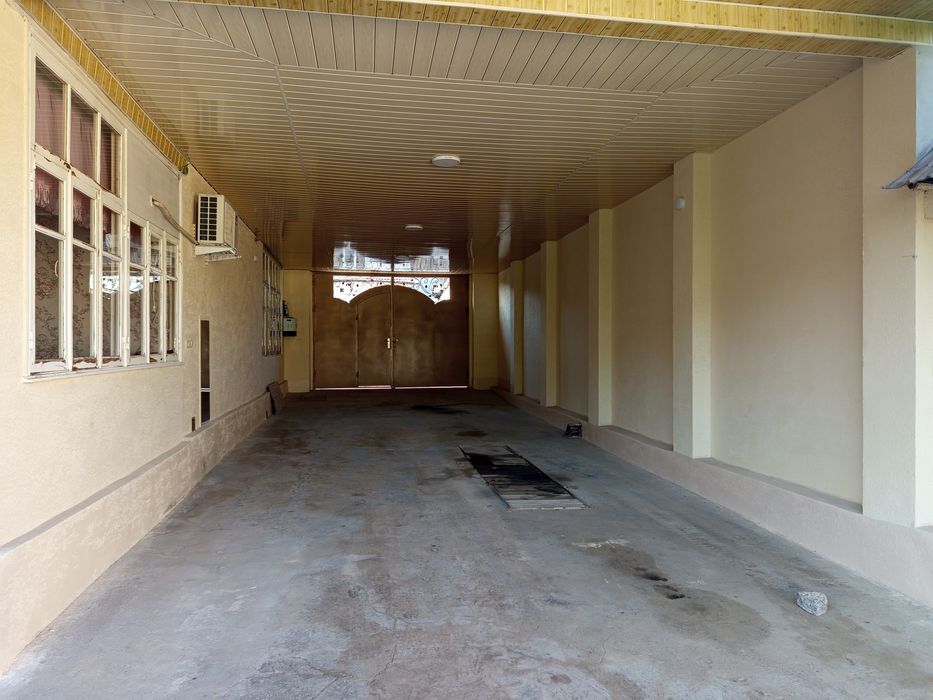 Участка сотилади Сергилида 5.7 сотук