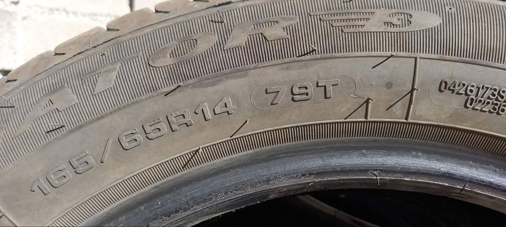 гуми вора ръка 165/65 R14 и  205/60 R16