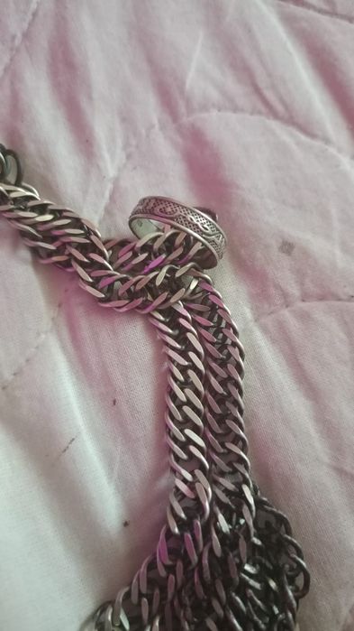 Продам серебряную цепь.