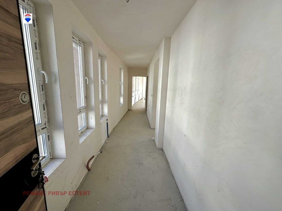 Продава се Тристаен апартамент в Русе, Център - 129 кв.м за 786 €/кв.м - Снимка #7