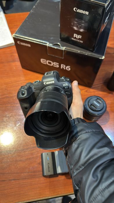 Canon R6 hammasi sotiladi