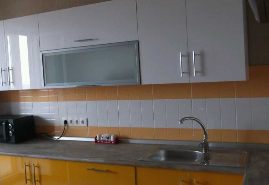 Дава се под наем Двустаен апартамент в Пловдив, Каменица 1 - 60 кв.м за 260.1 € - Снимка #1