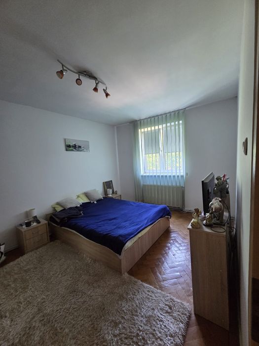 Vând apartament 3 camere, zona Lunca, Reșița