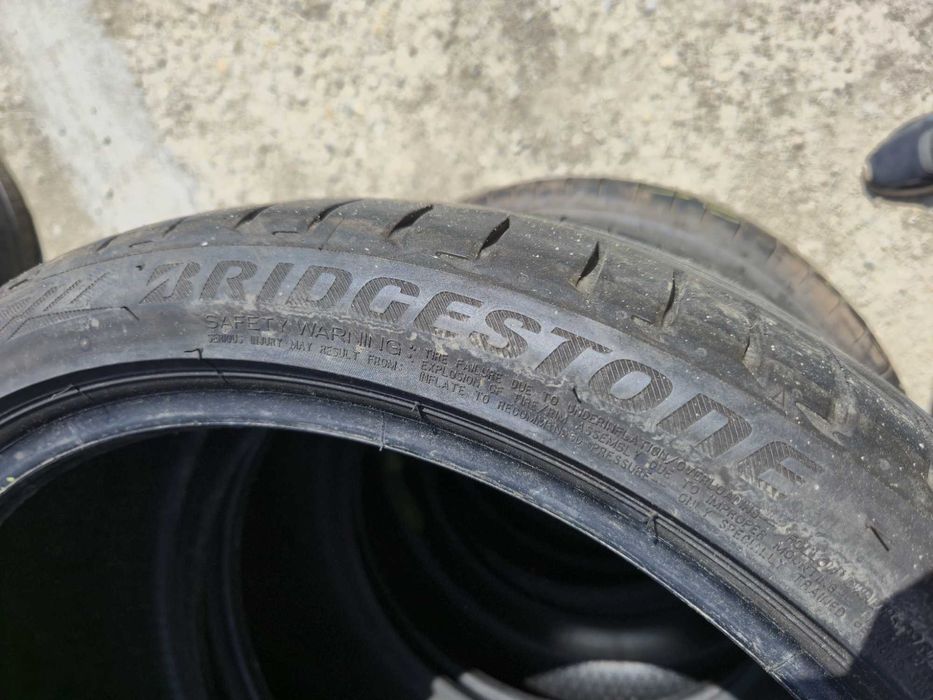 2 Anvelope de VARA - 255/35/19 96Y - Bridgestone - CA UNELE NOI - DOT 2024 !