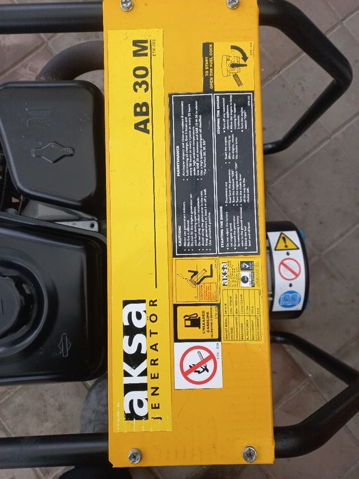Продам бензогенератор  AKSA AB 30