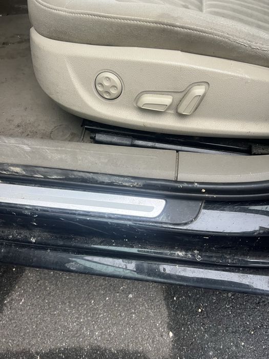 Vind Audi A4 B8 anul 2009