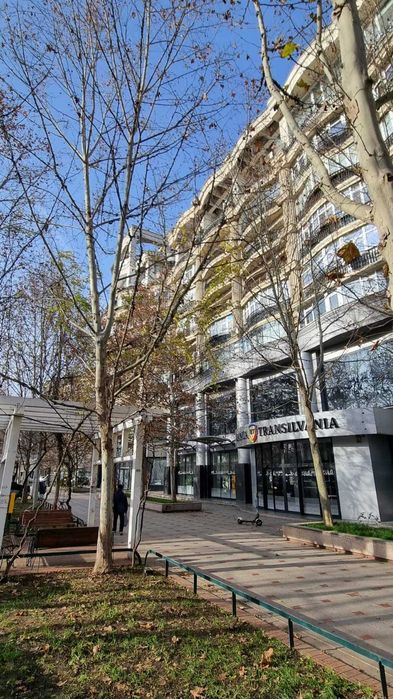 Apartament 3 camere, et.2, stradal Bd. Unirii (Banca Transilvania), S3