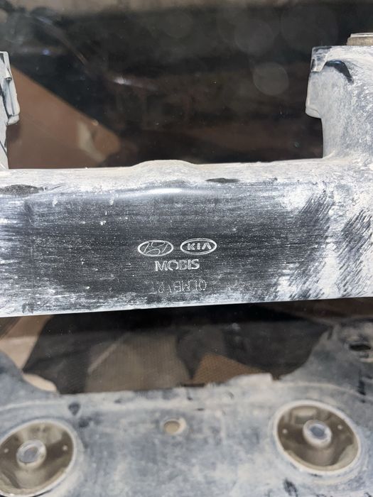 Задняя балка авто