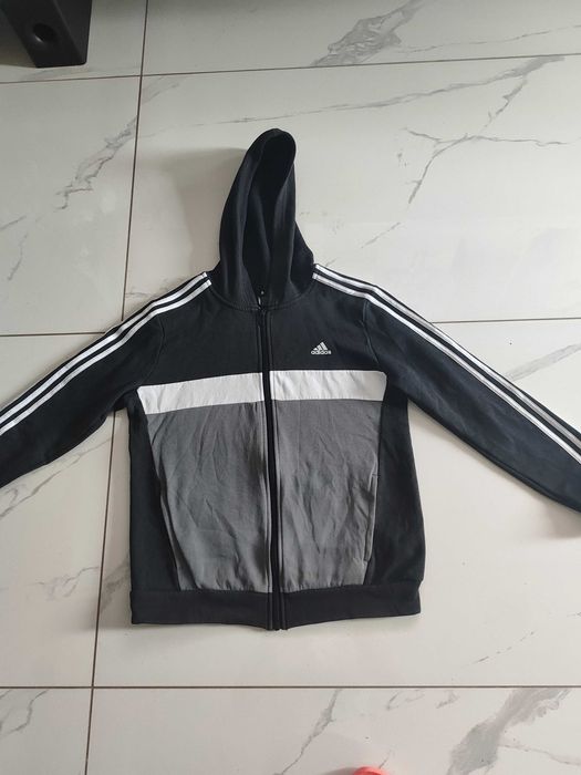 Горница Adidas черно и сиво