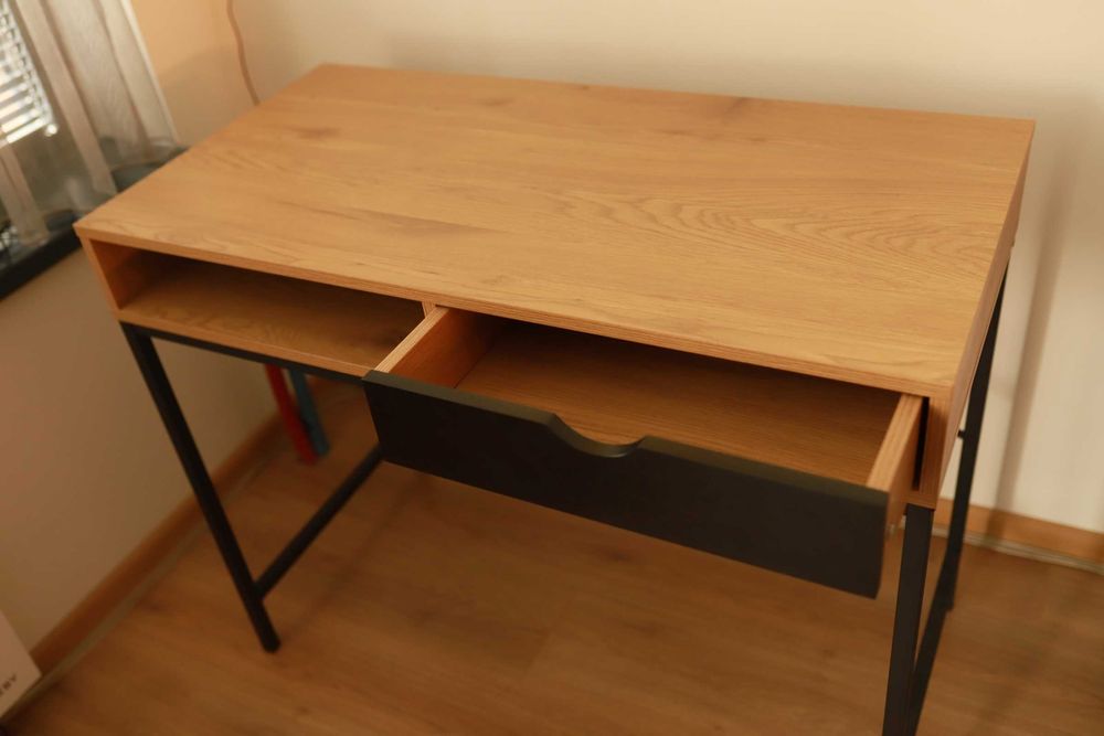 Бюро с чекмедже (Топъл Дъб)