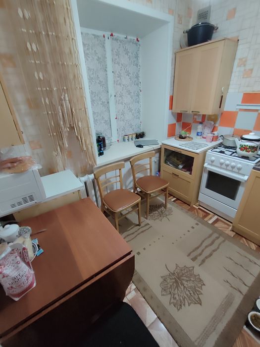 Продается 2-комн (5-20, 5 эт)