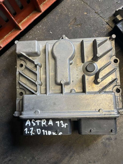 компютър за двигател от OPEL ASTRA 2013г. 1.7I 110k