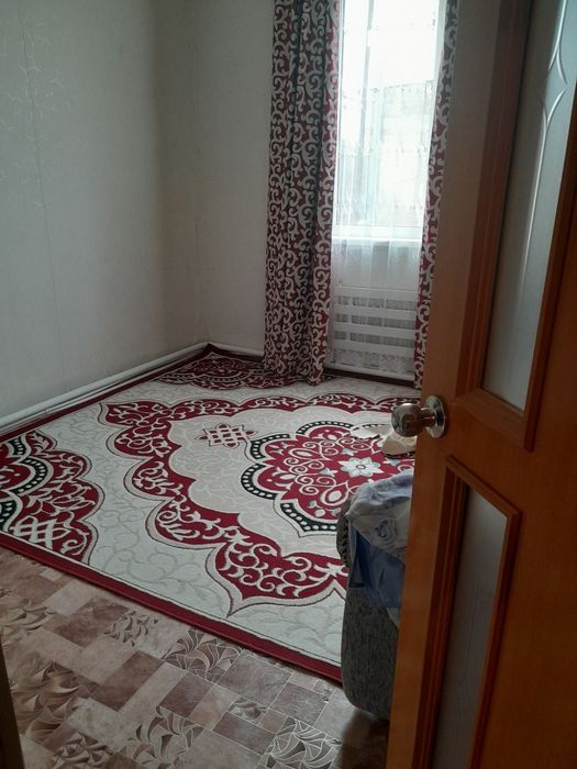 Птицфабрикадан 4 бөлмелі үй сатылады