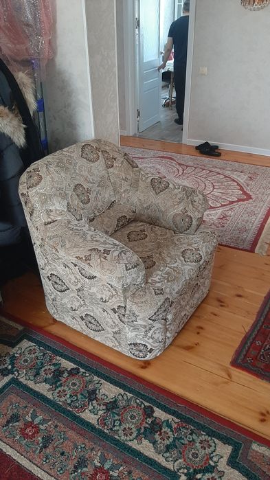 Диван и два кресло