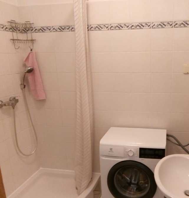 Дава се под наем Едностаен апартамент в Пловдив, Южен - 40 кв.м за 163.2 € - Снимка #2