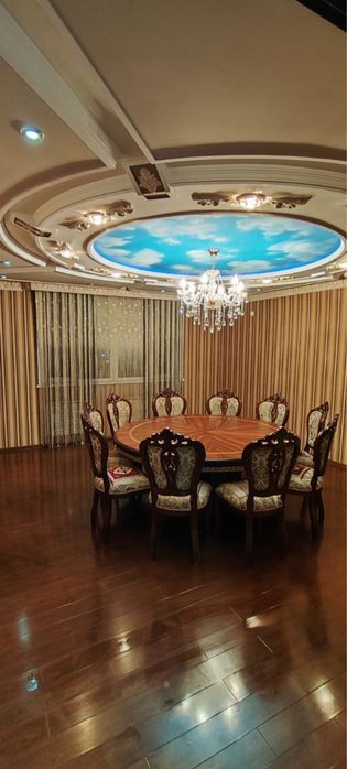 Algoritmda 4 xonali remontlangan uy sotiladi. Hamma bozorlar yaqin!!!