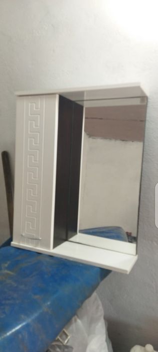 Продам зеркало в ванную комнату