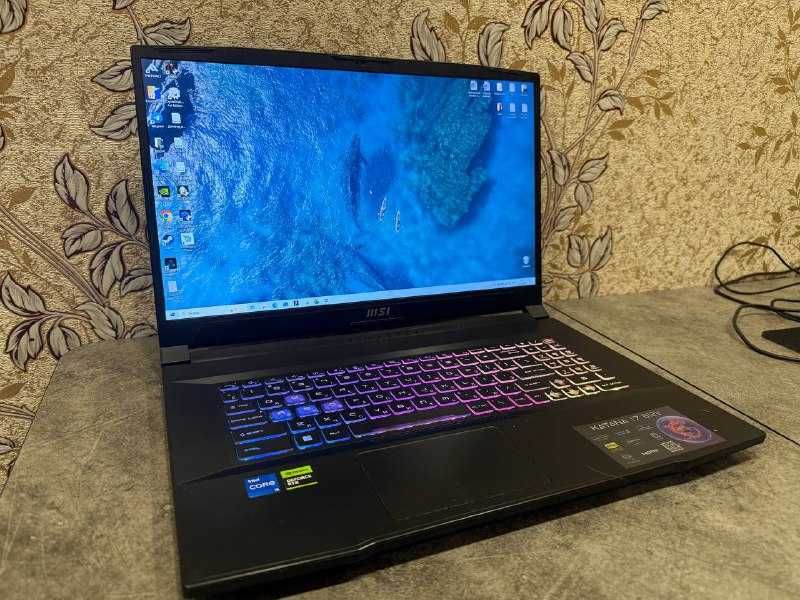 RTX4060 | Игровой ноутбук MSI Katana 17 B12VFK