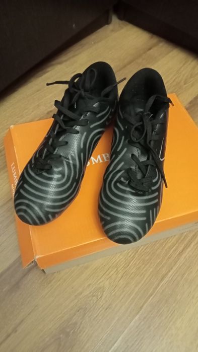 Футбольная обувь детская