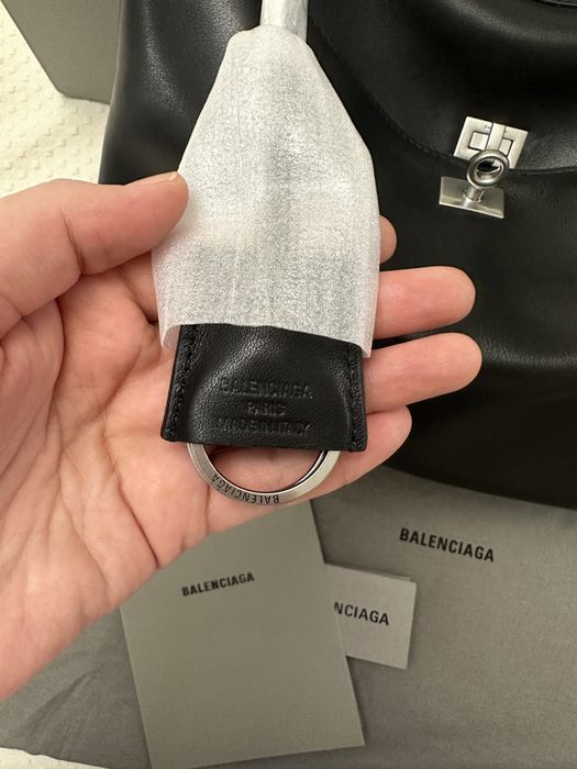 Шикарная BALENCIAGA Rodeo в размере medium size,