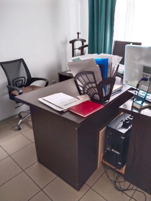 Продам офисные столы