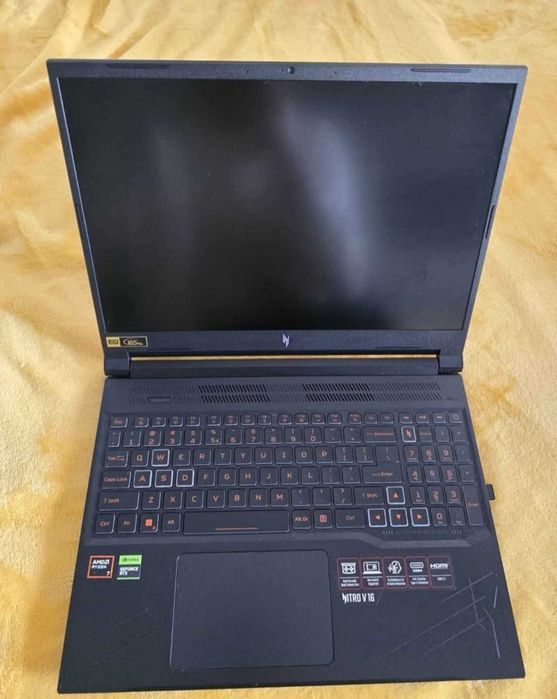 Laptop Gaming ACER Nitro V16 ANV16-41-R7HU