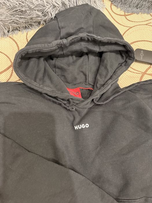 Hugo оригнален суитшър