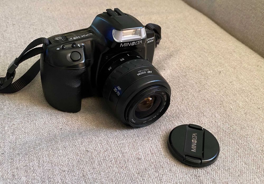 SLR Minolta Dynax 300si + Minolta AF 35-70mm f 3.5-4.5 - colectie