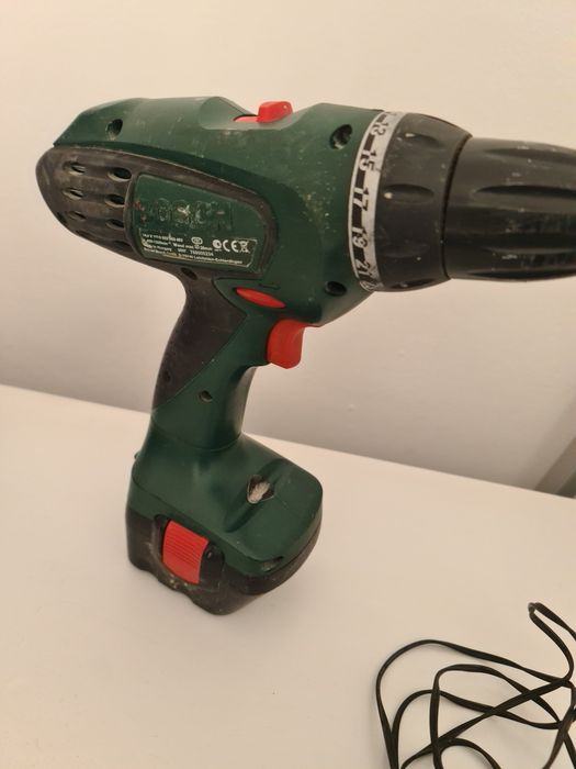 Vând autofiletanta Bosch  cu afișaj electronic  pentru  operațiuni.