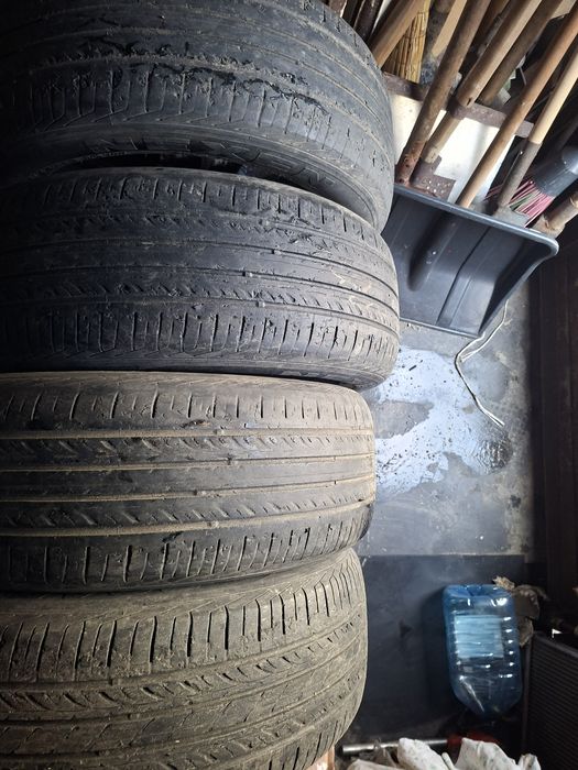 Продам лет резину 235/55/19