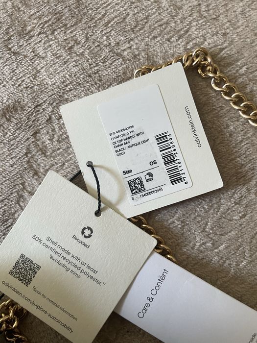 Calvin Klein чантичка