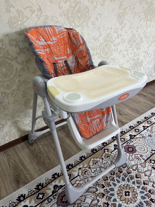 Детский стульчик для кормления
