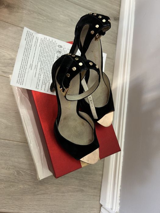 Босоножки женские