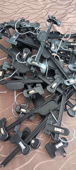 Vand umerase cu clips  50 buc