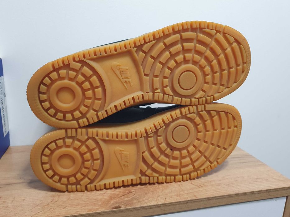 Маратонки Nike Court Borough Mid
