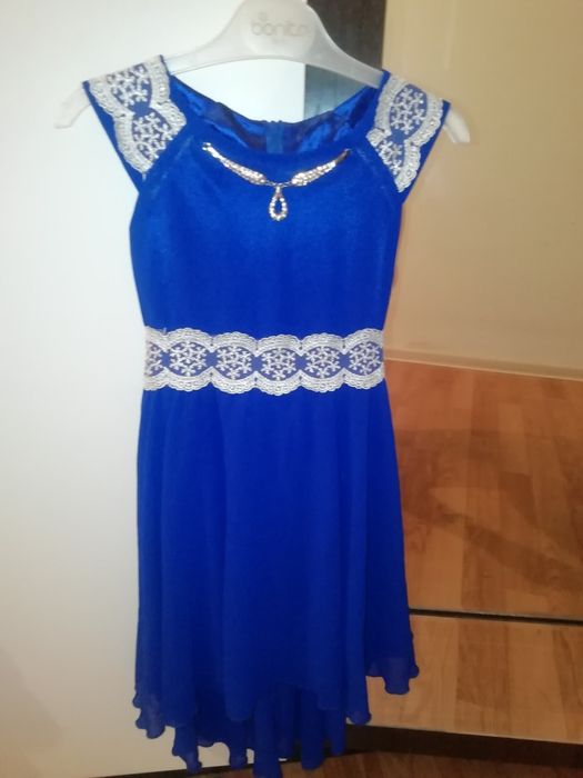 Продам праздничные платья