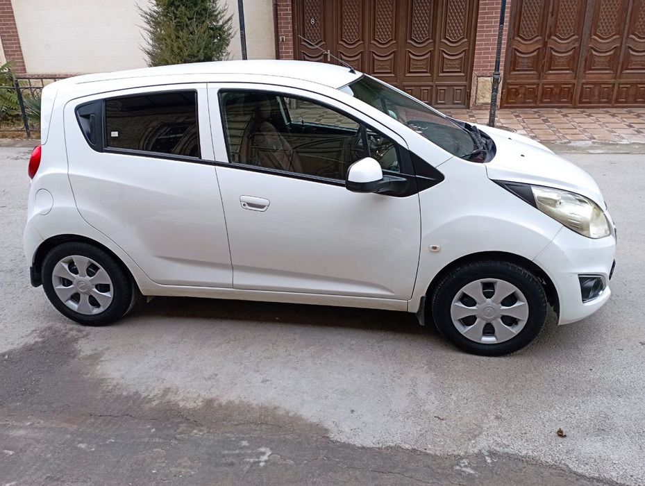Продаю автомобиль Спарк 201 из без5 года выпуска
