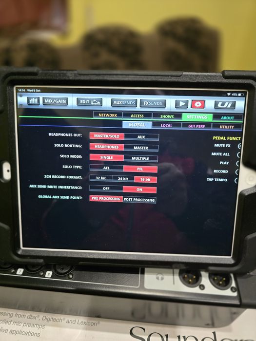 Миксер Saundcraft UI12  нов!