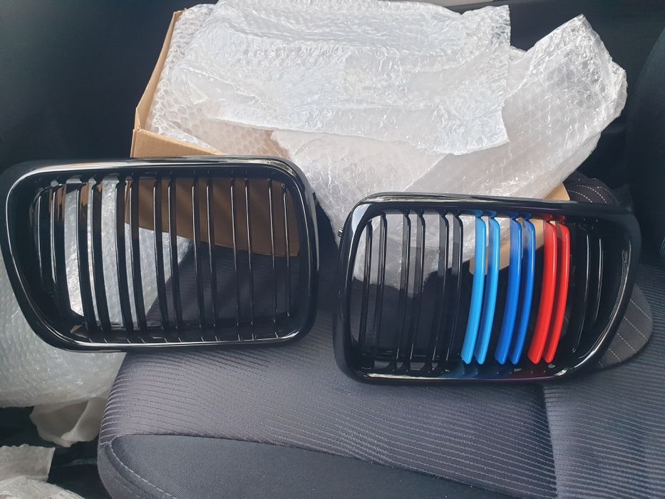 Новые. ноздри BMW е36 рест Решётка радиатора