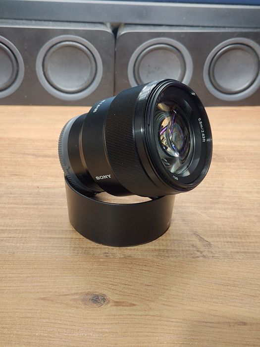 обектив Sony FE 85mm f/1.8